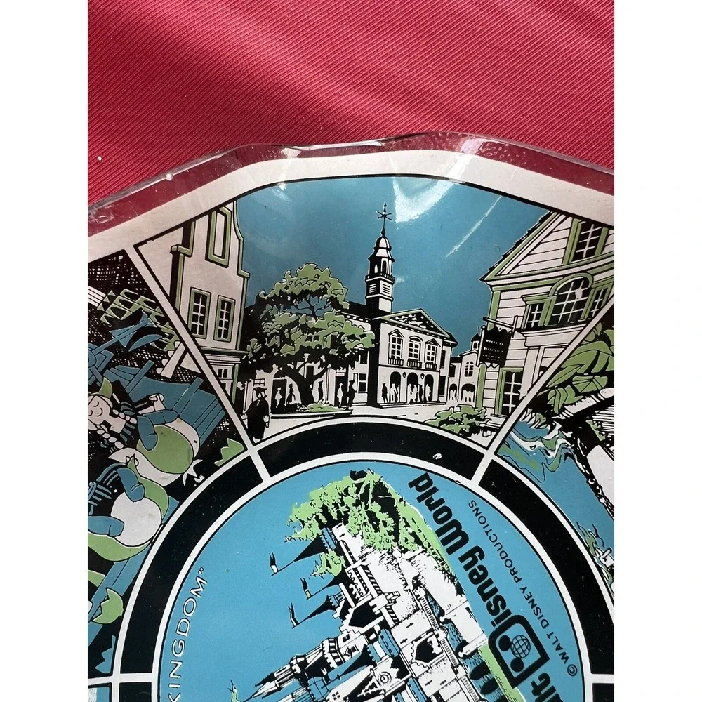 Vintage‎ Walt Disney World Magic Kingdom Fluted Glass Ashtray Candy Dish